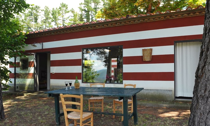 Londa Chalet De Esquí | El antiguo gallinero, un chalet romántico inmerso en la del campo verde
