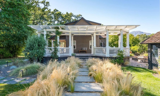 Calistoga Casa | The Anderson House Calistoga