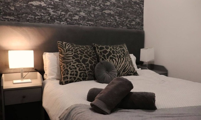 Anfield Cabina | The Anfield View B&B - 9 Bed Room