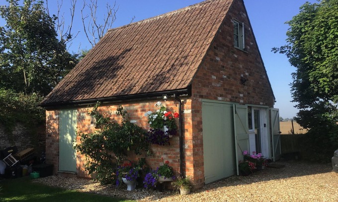 Trowbridge Casa | The Annex 3 East Town Cottages