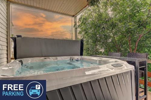 Quartier 5-4 Apartamento | The Antique Cat - Jacuzzi & Parking