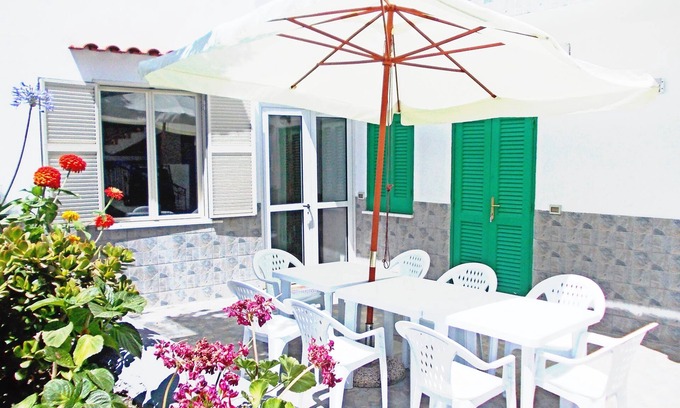 Panza Apartamento | The apartment with 3 large double bedrooms, each with a private bathroom.