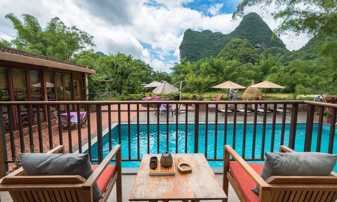 Ten Mile Gallery Cabina | The Apsara Lodge