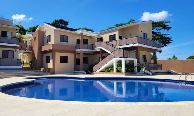 West End Condominio | THE AQUEDUCTS "Seaview Paradise"