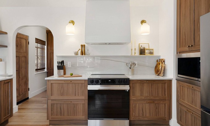 Old Southwest Casa | The Arched Brick House: Fully Remodeled Home Walking Distance to Downtown