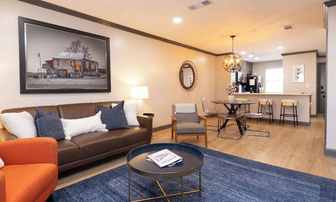 Oxford Condominio | The Archie on Old Taylor by Apex Short Term Stays