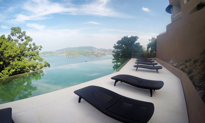 Cerro del Vigia Condominio | Arriba De La Bahia - El punto más alto en Zihuatanejo