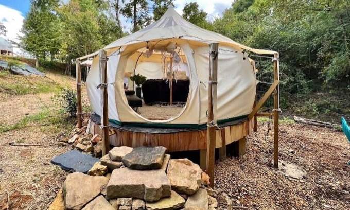 Rogersville Casa | The Aries-Beautiful Luxury Belle Glamping Tent