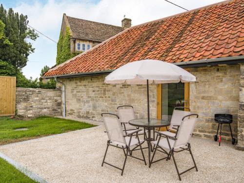 Trowbridge Casa | The Ash - Arnolds Hill