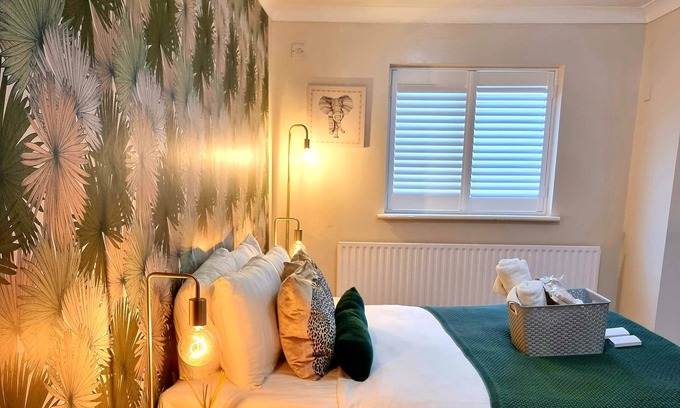 Bournemouth Casa | The Ashleigh - Dog Friendly