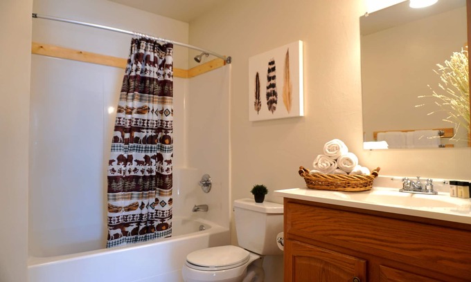 West Yellowstone Condominio | El Aspen-Cómodo de dos habitaciones, a solo dos minutos de Yellowstone