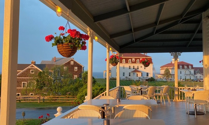 Block Island Hotel | The Atlantic Inn