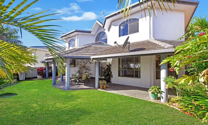 Port Macquarie Casa | The Atrium 11 Kentia Close