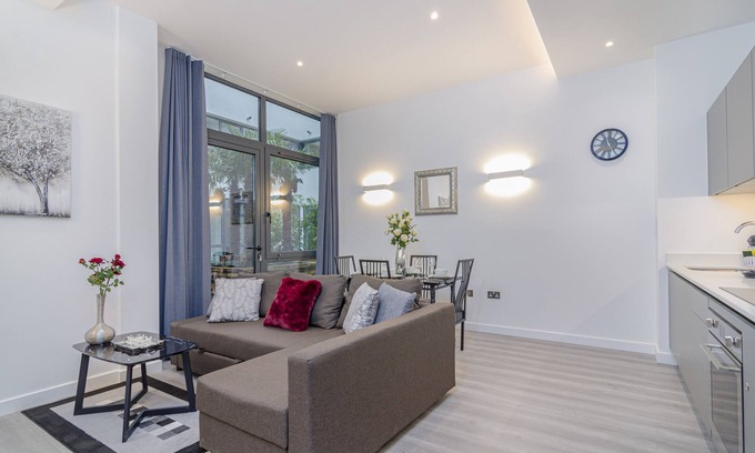 Great Linford Apartamento | The Atrium