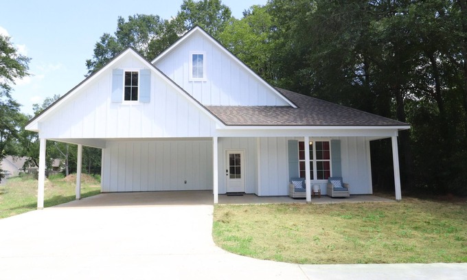 Ruston Cabaña | THE AUDUBON COTTAGE nStylish 3 bedroom 2 full bath cottage