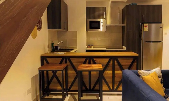 Roman Ridge Apartamento | The Avery Loft at Embassy Gardens, Cantonments