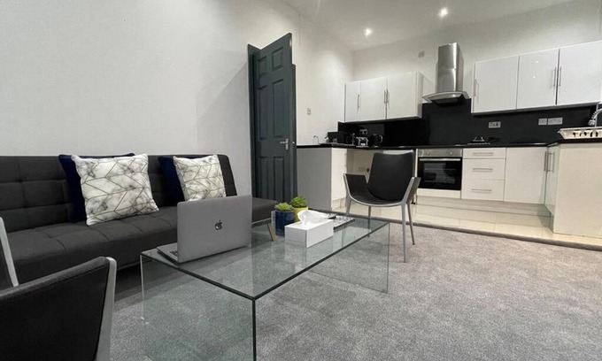 Welford Apartamento | The Aylestone - Leicester City 1 Bed Apartment, Free Parking by YO ROOM!