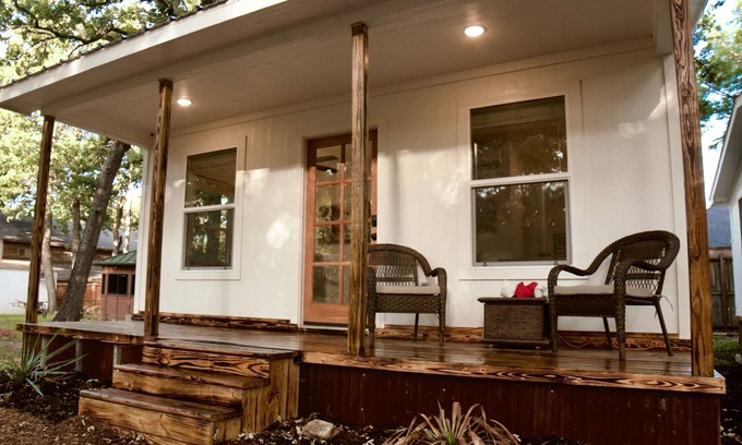 Fort Worth Cabaña | The Baby Guest House at Eagle Mountain Lake