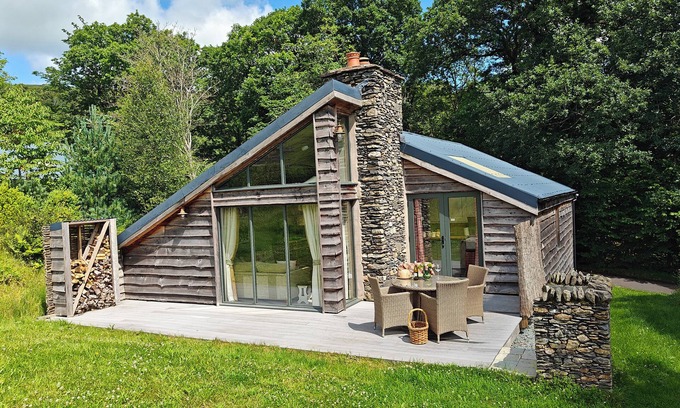 Kendal Cabaña | THE BADGER'S SHACK in Garnett Bridge, Longsleddale. Near Kendal