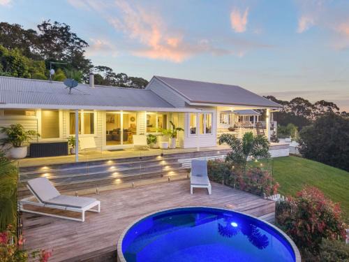 Bangalow Casa | The Bails