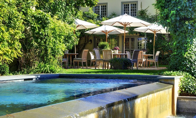 Village of East Hampton Cama Y Desayuno | The Baker House 1650
