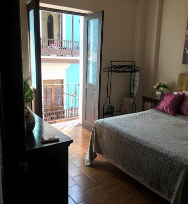 San Francisco Apartamento | The Balconies Studio, The Marilyn Suite & The Crystal Apartment at Casa of Essence in Old San Juan