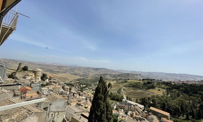 Cammarata Apartamento | The Balcony on the Sicans APARTMENT