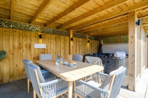 Silverdale Casa | The Bank House