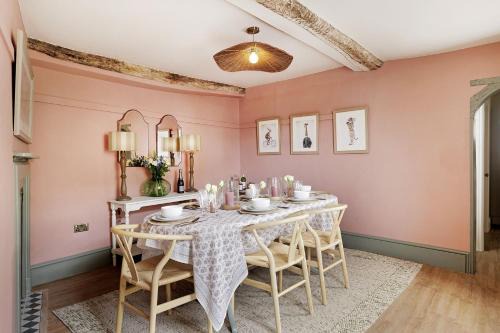 Cirencester Casa | The Barley Apartment at Cowley House