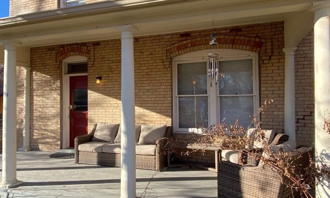 Hotchkiss Casa | The Barlow