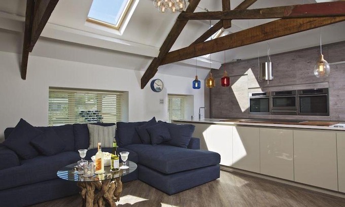 Torcross Casa | The Barn, 20 At The Beach