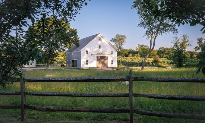 Ipswich Casa | The Barn at Asa Stone Farm