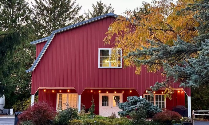 Lemoyne Casa | The Barn at Bloom & Bower