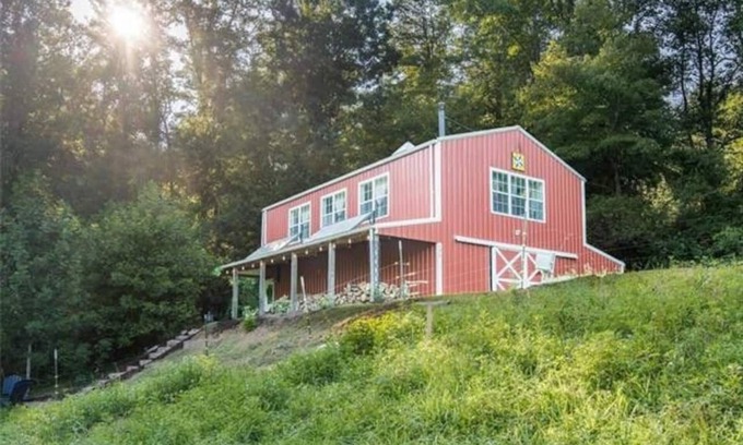 Hendersonville Casa | El granero en Slick Rock