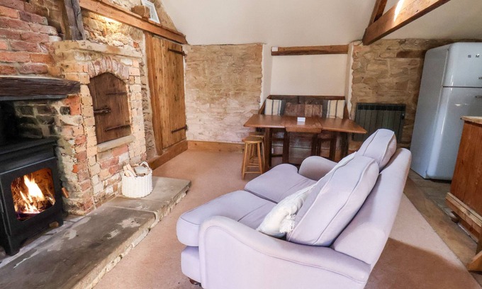 Potter Brompton Cabaña | THE BARN, pet friendly, character holiday cottage in Hutton Buscel