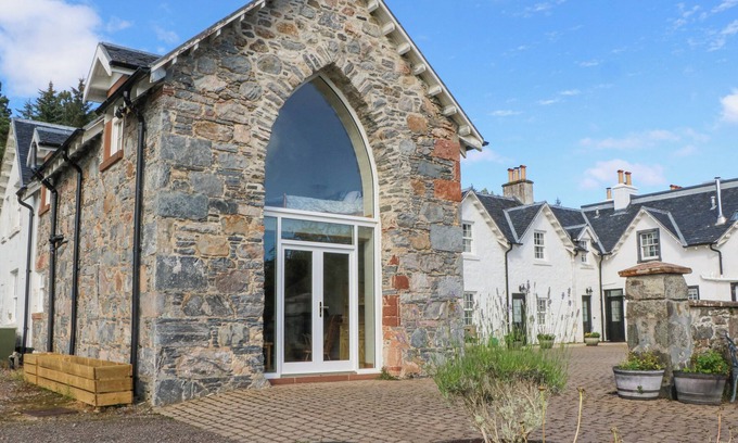 Invergarry Casa | THE BARN, pet friendly, character holiday cottage in Fort Augustus