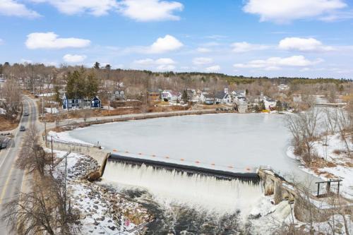 Pittsfield Casa | The Barn - Pet Friendly and Lake View