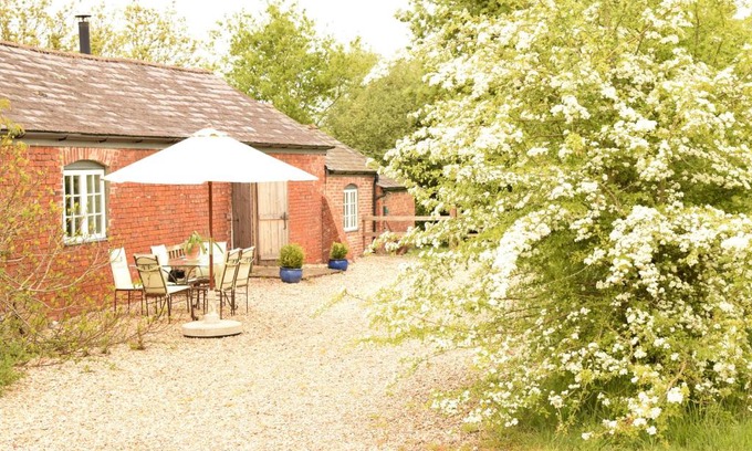 Pulham Casa | The Barn, Ridouts Farm