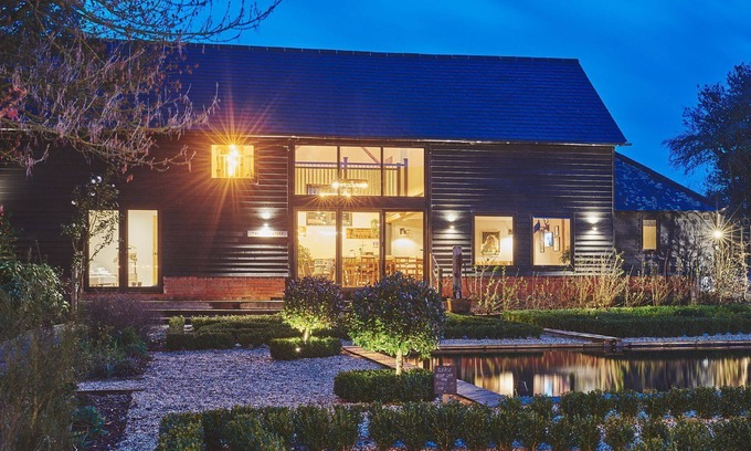 Mortimer West End Cabaña | The Barnstay - Luxury Cottages