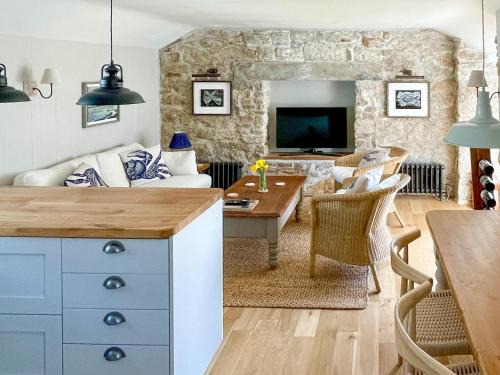 Newlyn Casa | The Basket Loft
