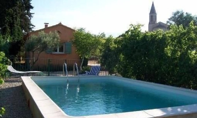 Saint-Pierre-de-Vassols Villa | Encantadora casa en un nido verde
