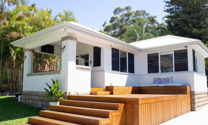 Bateau Bay Casa | Peaceful, private couples escape opposite the beach, with ocean views and a pool