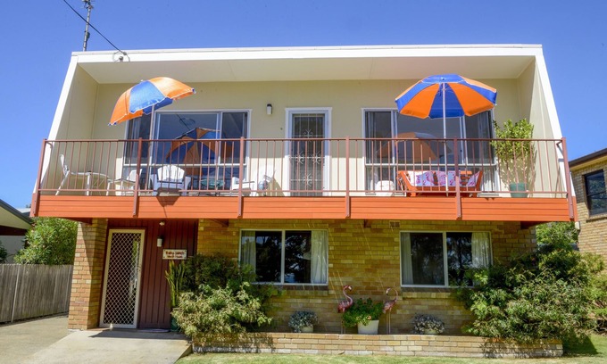 Vincentia Casa | La playa al otro lado de la carretera y unas vistas impresionantes de la bahía de Jervis!