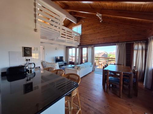 Port Alfred Apartamento | The beach cabin with pool
