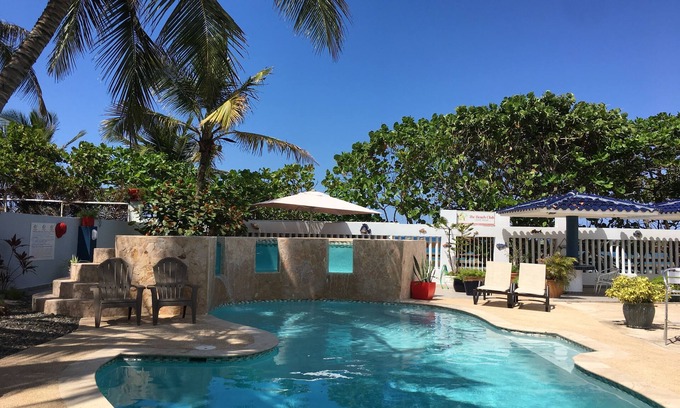 Campamento Pinones Casa | The Beach Guesthouse