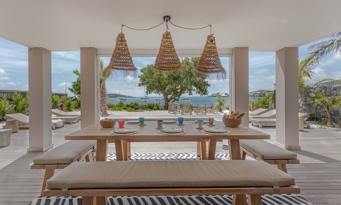 Bellevue Casa | The Beach House - Direct Access to Pinel Island With our Kayak