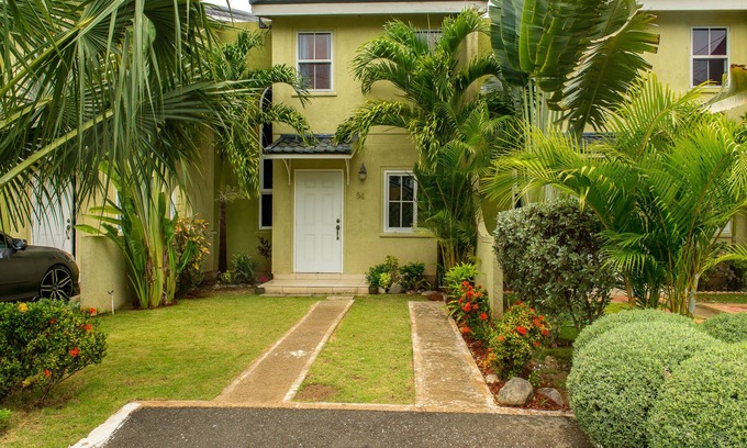 Caribbean Estates Casa | The Beach House II Bedroom with