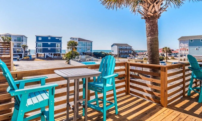Yaupon Beach Hotel | The Beach House Motel & Suites