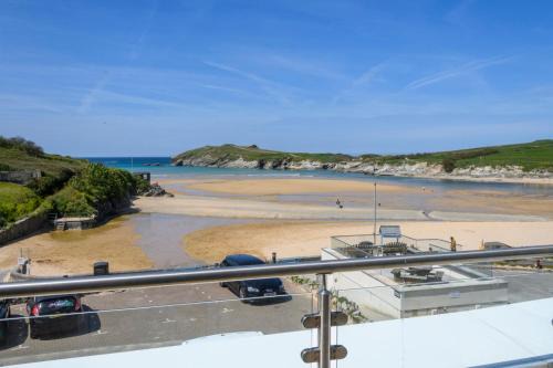 Porth Apartamento | The Beach House & Porth Sands Apartments