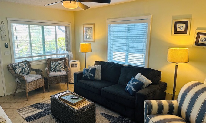 Lantern District Apartamento | Laguna Close! Unidad de Dana Point Lantern Village Balboa